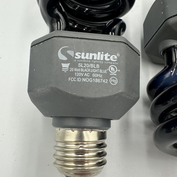 Lot of‎ 3 Sunlite SL20BLB 20 Watt Black Light Blue Spiral CFL Light Bulbs - Picture 4 of 4